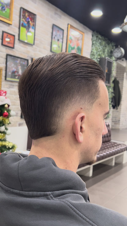 LOOK AND LEARN LEKKER BARBERS X STRAK STRAK